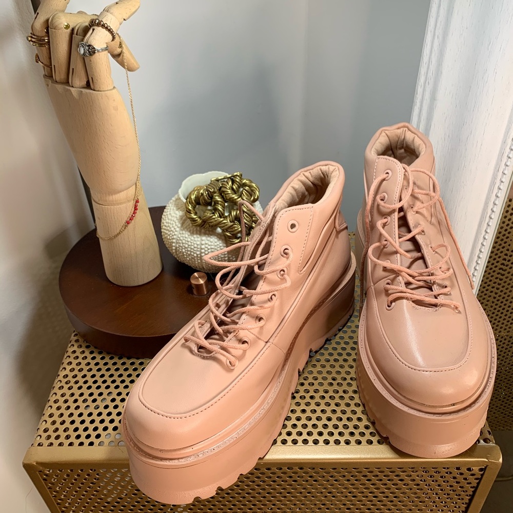 SoMe platform shoes, size 10 US, color: Dusty Rose